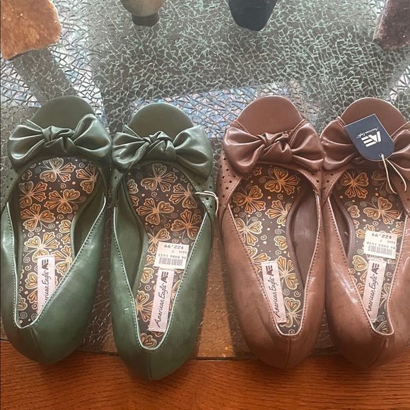 American Eagle Outfitters Green and Brown Bow Flats/two for one deal - Picture 8 of 16